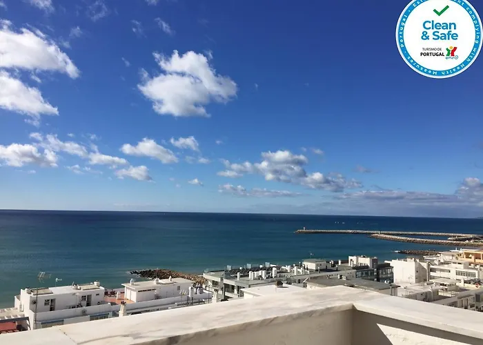 Quarteira, Casa Com Vista Mar *