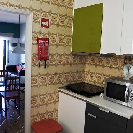 Quarteira, Casa Com Vista Mar דירה *
